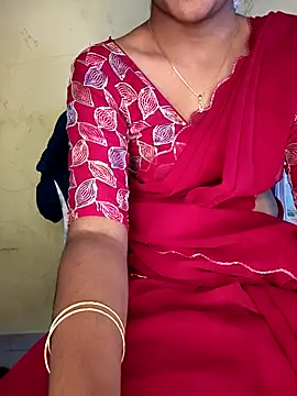 lovelygirl4567 online show from October 25, 2025, 6:12 am