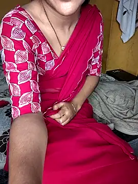 lovelygirl4567 online show from October 8, 2025, 3:35 pm