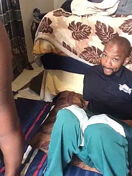 MKbesxxx online show from December 4, 2025, 5:17 am