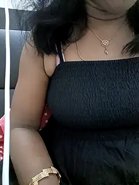 Snapshot of Tamil_Vishalini chatting on October 12, 2025, 6:15 am Tamil Vishalini online show from October 12, 2025, 6:15 am