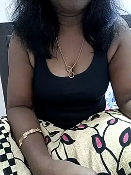 Snapshot of Tamil_Vishalini chatting on November 16, 2025, 5:34 am Tamil Vishalini online show from November 16, 2025, 5:34 am