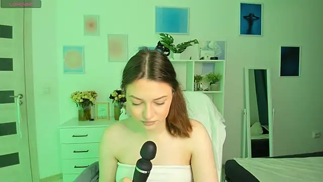 MiaVixxen online show from September 22, 2025, 3:45 am