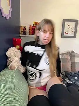 Snapshot of thigh_hi chatting on January 9, 2025, 5:33 pm thigh hi online show from January 9, 2025, 5:33 pm