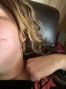 mamifresita online show from March 27, 2026, 7:59 pm