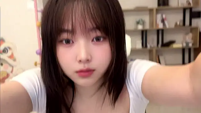 Chenjing0 online show from October 28, 2025, 3:29 am