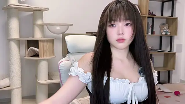 Chenjing0 online show from May 19, 2026, 12:34 pm
