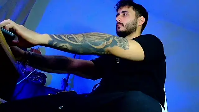 XanderCage99 online show from December 17, 2025, 7:19 pm