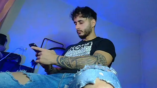 XanderCage99 online show from December 3, 2025, 9:42 am