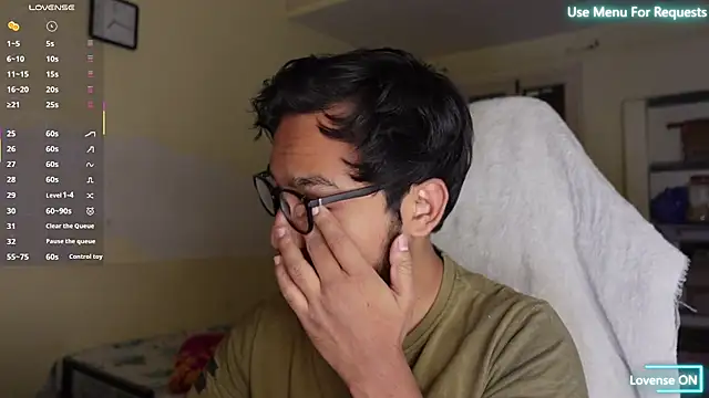 Snapshot of fuckkboy101 chatting on October 30, 2025, 1:31 pm fuckkboy101 online show from October 30, 2025, 1:31 pm