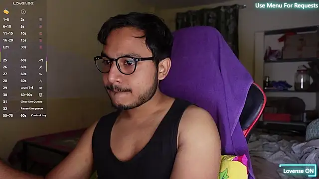 Snapshot of fuckkboy101 chatting on October 17, 2025, 1:13 pm fuckkboy101 online show from October 17, 2025, 1:13 pm