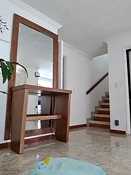 Snapshot of karina_warthon chatting on October 16, 2025, 5:32 pm karina warthon online show from October 16, 2025, 5:32 pm