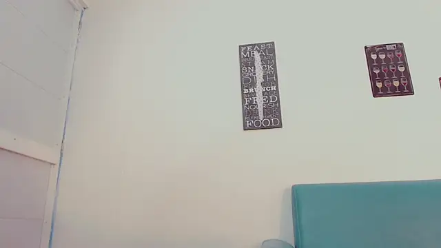 tiffany wilson 2 online show from January 24, 2025, 7:18 pm