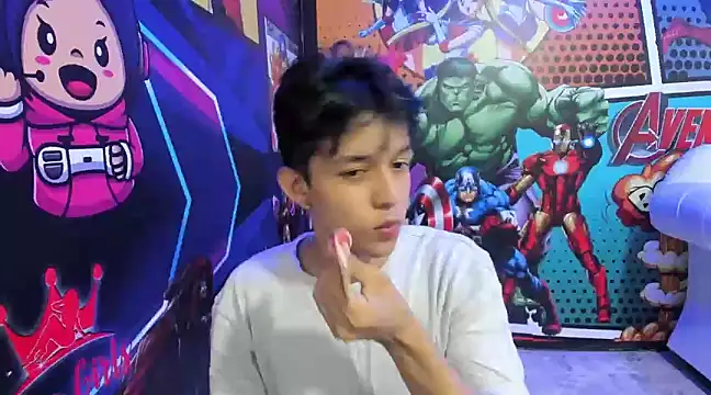 jisuscat online show from March 14, 2025, 7:01 pm