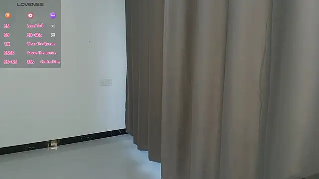 Lucky-xiuxiu online show from November 9, 2025, 12:36 am