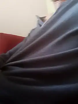 Abony femboy online show from November 4, 2025, 5:00 am