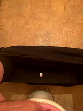 Snapshot of balint35 chatting on November 9, 2025, 6:45 pm balint35 online show from November 9, 2025, 6:45 pm