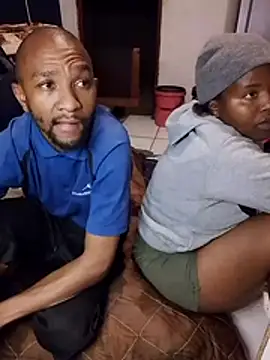 Snapshot of KMbesxxx chatting on November 28, 2025, 7:47 pm KMbesxxx online show from November 28, 2025, 7:47 pm