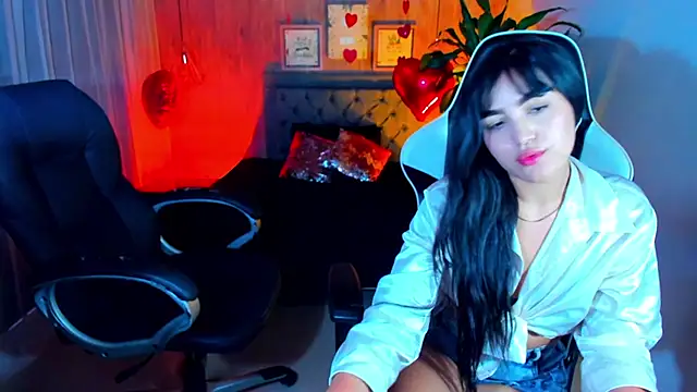 Brittany  18 online show from February 13, 2025, 9:17 pm