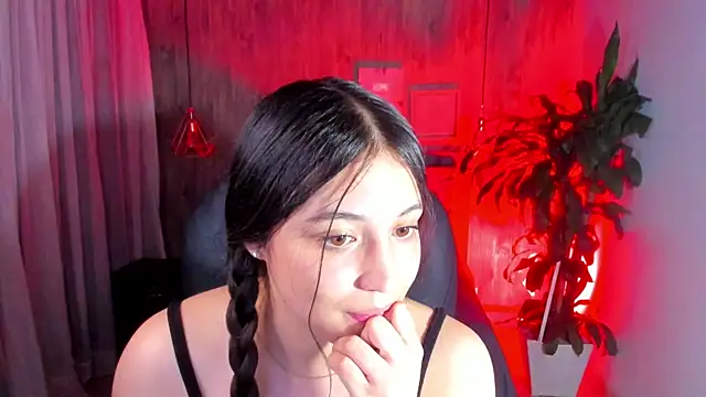 Brittany  18 online show from January 13, 2025, 9:42 pm