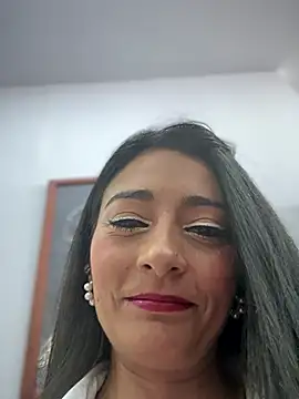 BELLA--26 online show from January 6, 2026, 1:48 pm