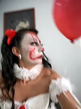 BELLA--26 online show from October 31, 2025, 4:14 pm