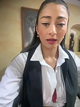 BELLA--26 online show from October 24, 2025, 1:54 pm