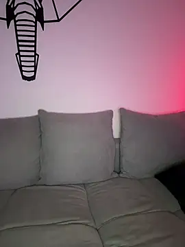 Snapshot of Mia-Fuchs chatting on February 27, 2025, 1:41 am Mia-Fuchs online show from February 27, 2025, 1:41 am