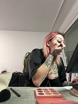 Snapshot of Mia-Fuchs chatting on March 5, 2025, 5:40 am Mia-Fuchs online show from March 5, 2025, 5:40 am