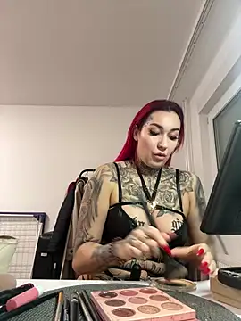 Snapshot of Mia-Fuchs chatting on January 13, 2026, 1:42 am Mia-Fuchs online show from January 13, 2026, 1:42 am