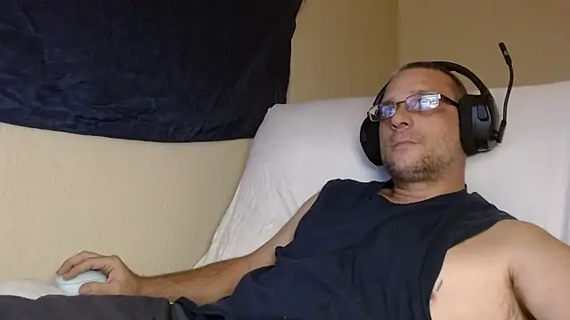 Dubesnackes online show from November 10, 2025, 12:15 am