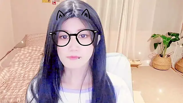 lonelinesseleven online show from February 15, 2025, 3:39 pm