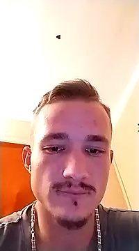 Snapshot of frankthefuck69 chatting on March 11, 2025, 1:37 am frankthefuck69 online show from March 11, 2025, 1:37 am