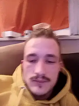Snapshot of frankthefuck69 chatting on March 3, 2025, 8:43 pm frankthefuck69 online show from March 3, 2025, 8:43 pm