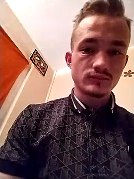 Snapshot of frankthefuck69 chatting on March 10, 2025, 4:49 am frankthefuck69 online show from March 10, 2025, 4:49 am
