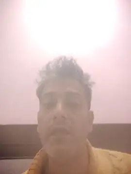 MAGNETICDADDY8 online show from October 6, 2025, 3:35 pm