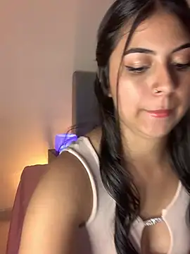 Julii- online show from February 24, 2025, 4:15 pm