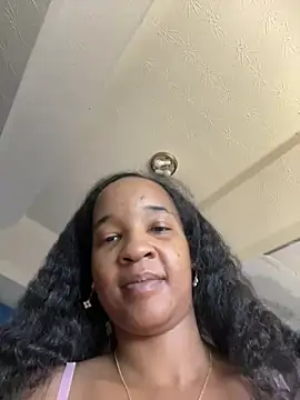 Snapshot of lunalustycumslut chatting on March 2, 2025, 6:35 pm lunalustycumslut online show from March 2, 2025, 6:35 pm