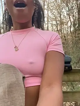 Snapshot of lunalustycumslut chatting on March 19, 2025, 11:57 pm lunalustycumslut online show from March 19, 2025, 11:57 pm