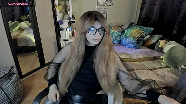 alexiamaleax online show from April 17, 2026, 2:03 am