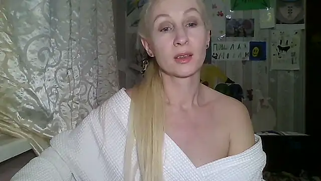 Mariana har777 online show from March 1, 2025, 3:27 pm