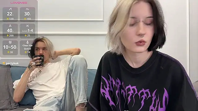 VeryRare TwinS online show from December 19, 2025, 4:38 am