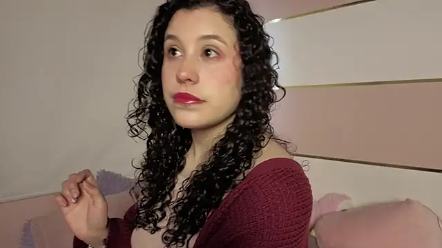 Snapshot of Charlotte__Miller chatting on November 11, 2025, 12:00 pm Charlotte Miller online show from November 11, 2025, 12:00 pm