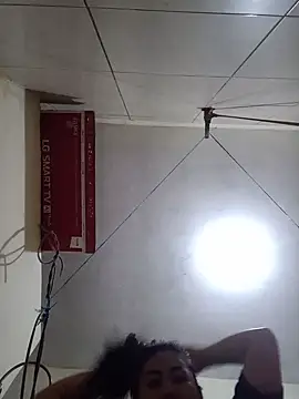 acuarela online show from February 17, 2025, 3:44 pm