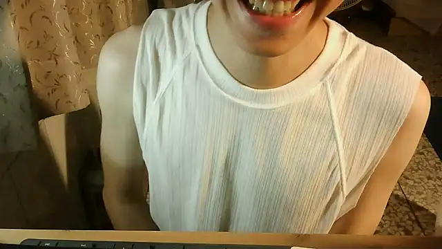 KYU890428 online show from October 16, 2025, 5:54 pm