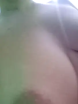 Snapshot of AliceRuivinha2 chatting on November 16, 2025, 10:31 am AliceRuivinha2 online show from November 16, 2025, 10:31 am