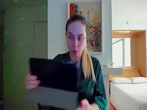 HappyIva online show from January 23, 2025, 8:56 pm