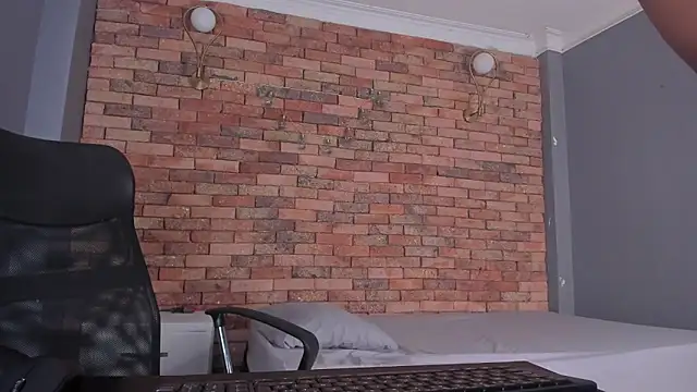 Snapshot of adam_piarse01 chatting on February 6, 2026, 6:09 am adam piarse01 online show from February 6, 2026, 6:09 am