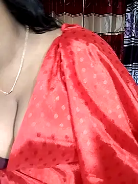 YERY HOT online show from November 23, 2025, 5:56 pm