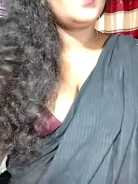 YERY HOT online show from October 6, 2025, 5:57 pm