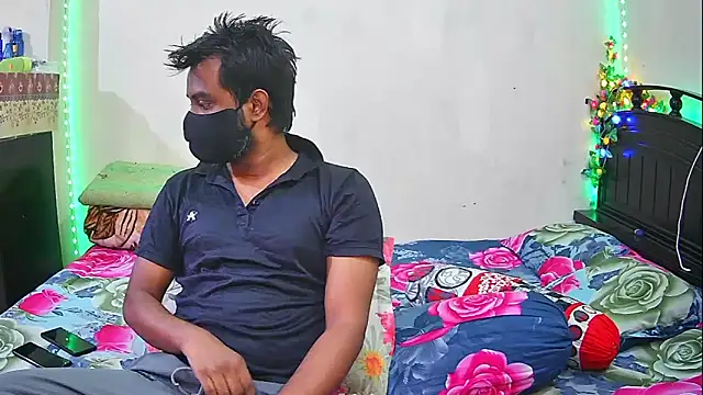 Hot Nila online show from February 25, 2026, 3:18 am